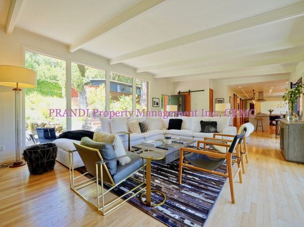 22 Madrone Ct