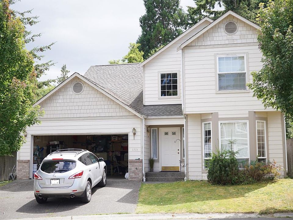 1st image of 1315 N 182nd Pl