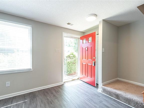5th image of 9451 Tracey Lynne Cir