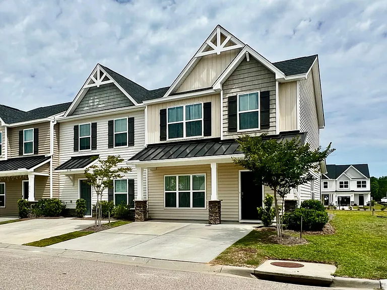 234 Swallowtail Ln — Photo 2