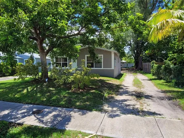 (undisclosed Address), West Park, FL 33023