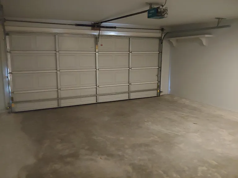 2566 N Center St #C — Photo 5