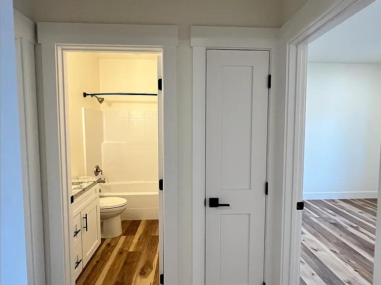 1702 E Metler Ln — Photo 30