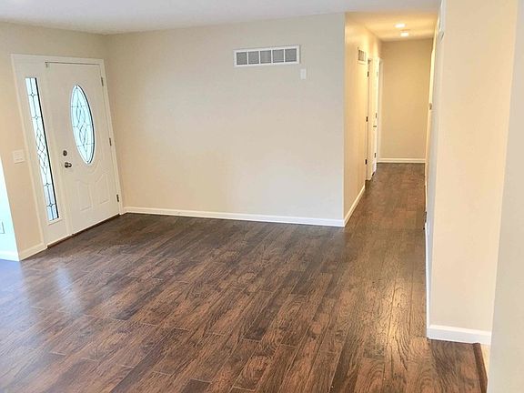 4th image of 701 Capac Ct