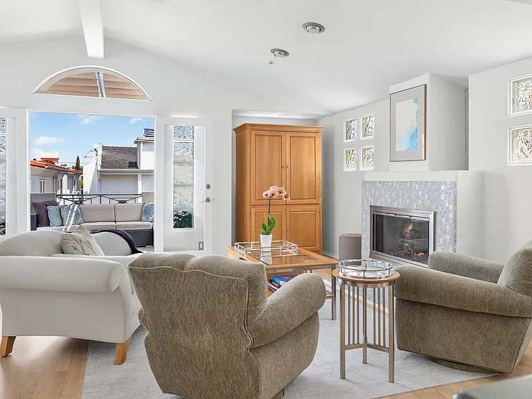 440 Marine Pl — Photo 20
