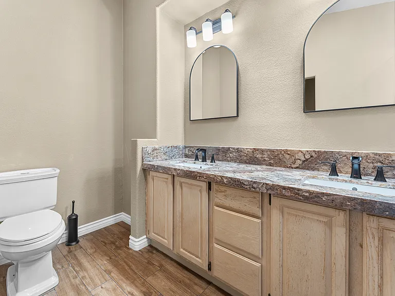 1326 Linsay Pl — Photo 19