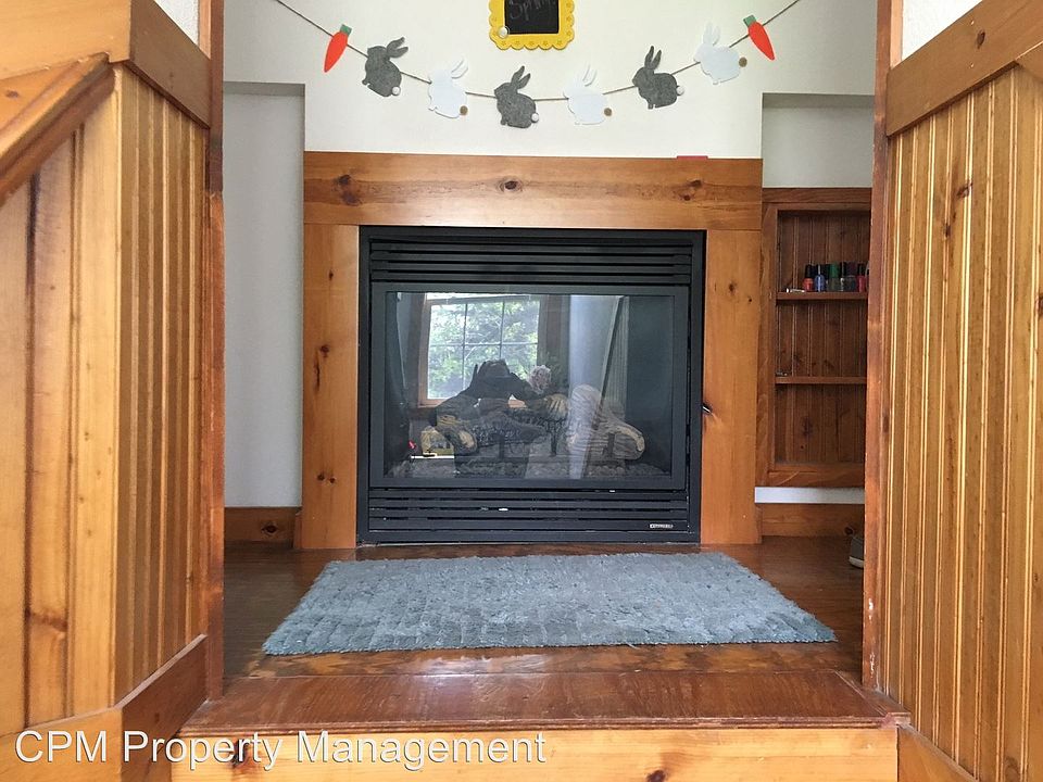 1st image of 625 Erie St SE