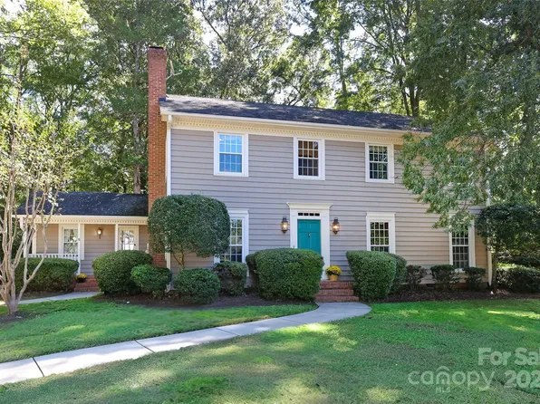 6416 Ilex Ct, Charlotte, NC 28211