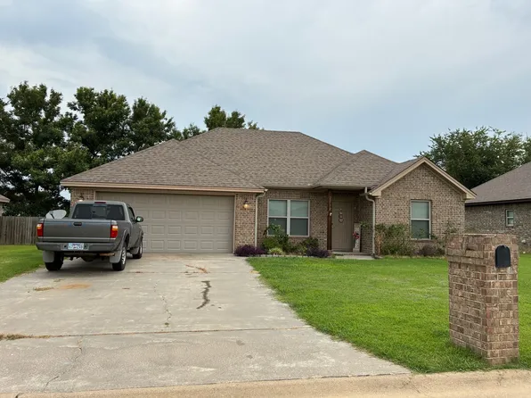 2712 Ridgewood Rd, Searcy, AR 72143