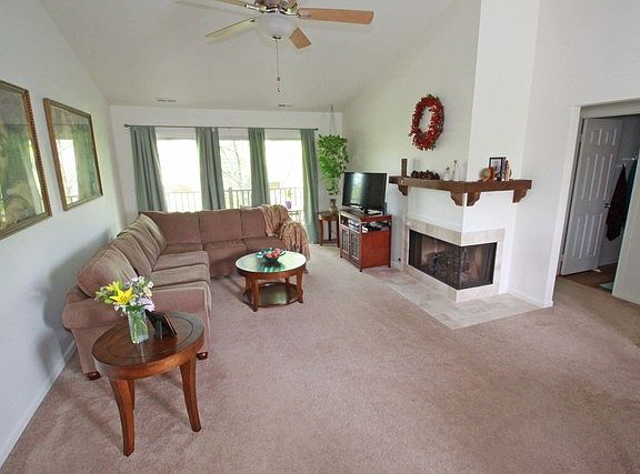 2nd image of 387 Sandhurst Cir APT 7