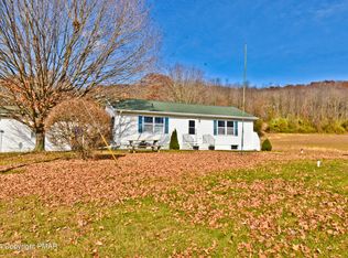 12 Archery Ln, Tamaqua, PA 18252