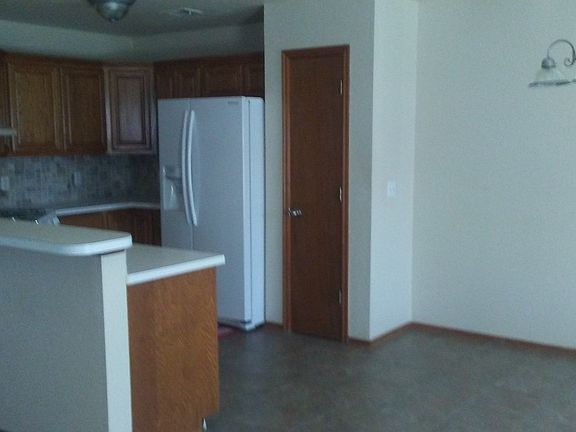 3rd image of 1716 Hazelwood Dr