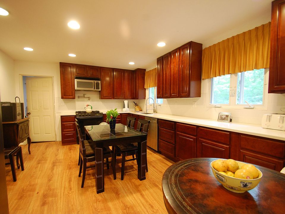 132 Wildwood Ter, Watchung, NJ 07069 Zillow