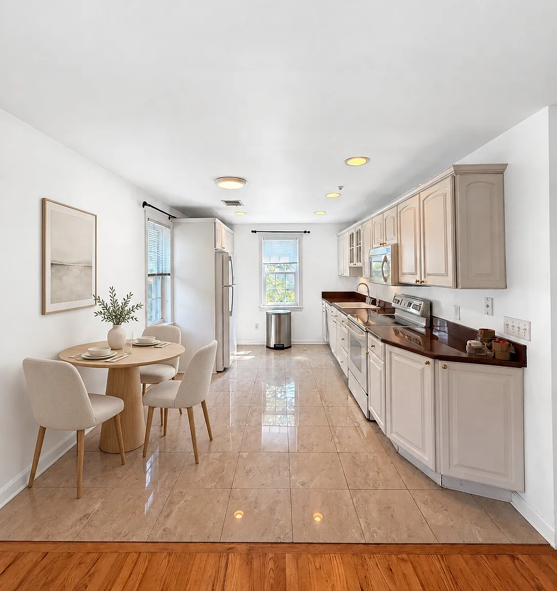 3 bed, 1.0 bath, 1196 sqft, $3,750 — Photo 4