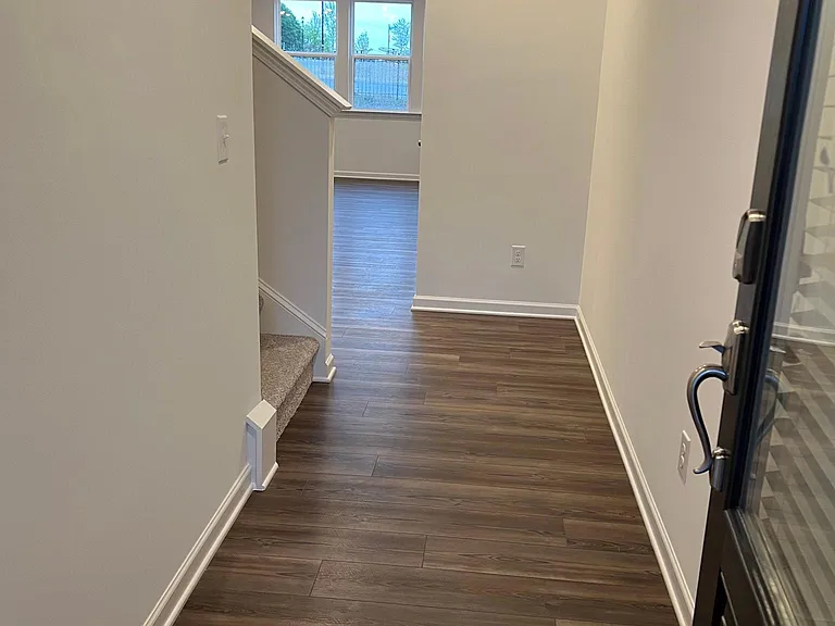 213 Banner Rd — Photo 3