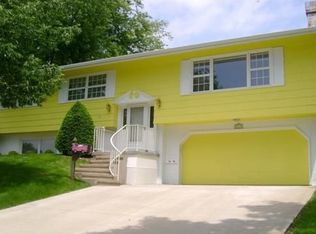 3840 Bever Ave SE, Cedar Rapids, IA 52403