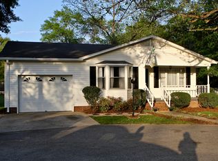 104 Crescent Cir, Fountain Inn, SC 29644