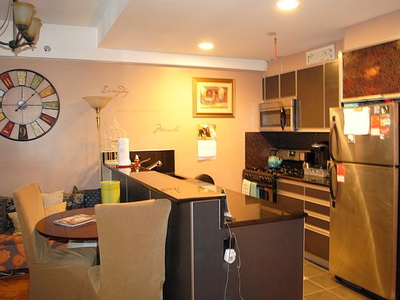 3rd image of 143-20 Hoover Ave #302