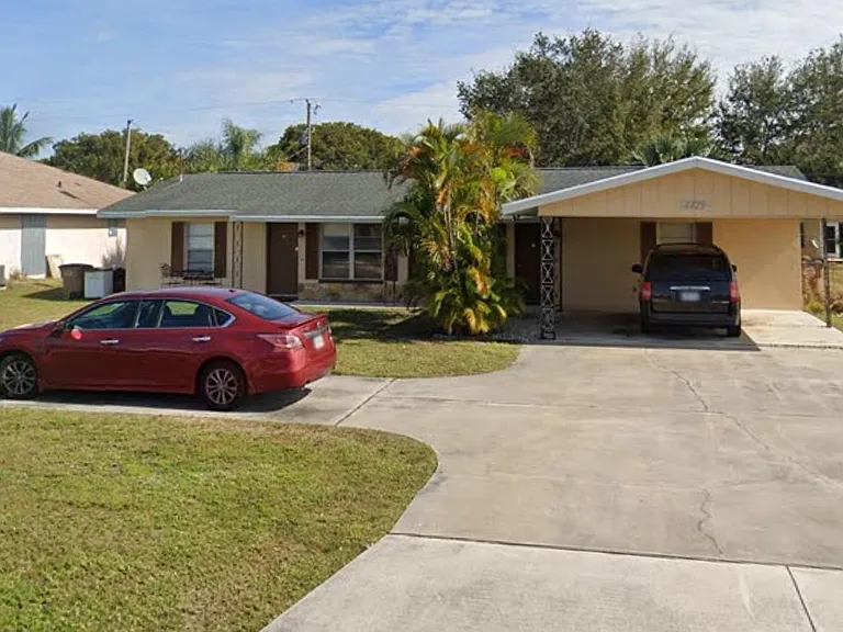 4429 SW 8th Pl #1 — Photo 6