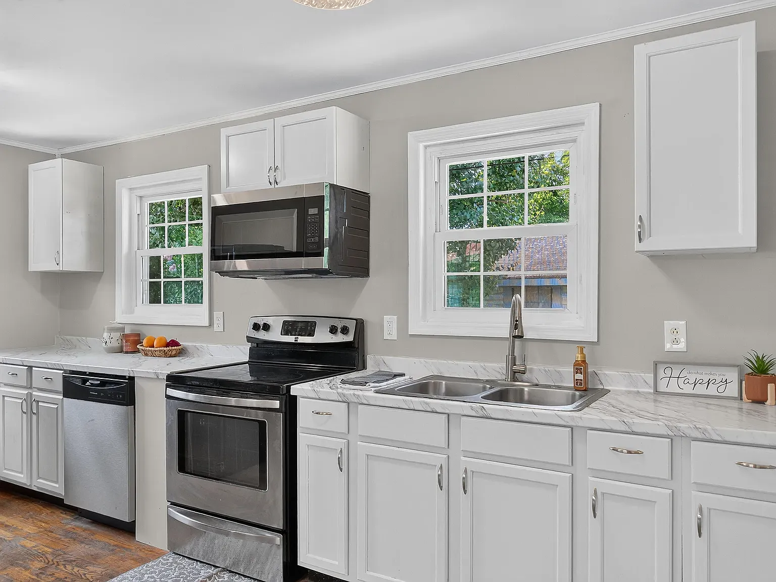 2 bed, 864 sqft, $1,300 — Photo 3