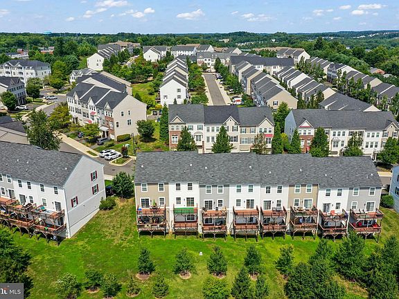 4th image of 2888 Chinkapin Oak Ln