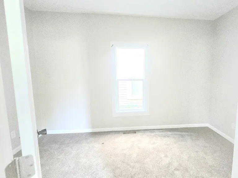 514 Studebaker St #1 — Photo 7