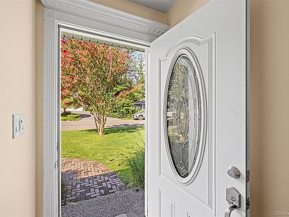 5th image of 45 Marbeth Circle
