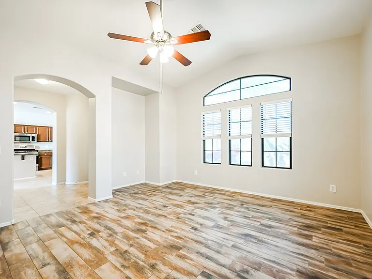 2362 W Sleepy Ranch Rd — Photo 5