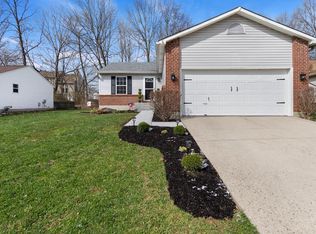 19 Bobwhite Ct, Amelia, OH 45102
