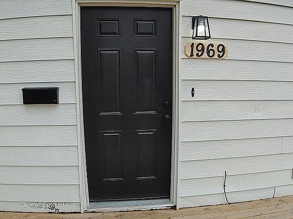 3rd image of 1969 Nichols St