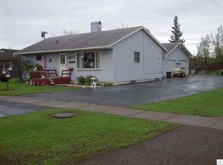 94 Hays Cir, Silver Bay, MN 55614