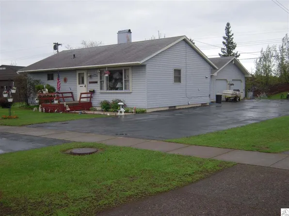 94 Hays Cir, Silver Bay, MN 55614