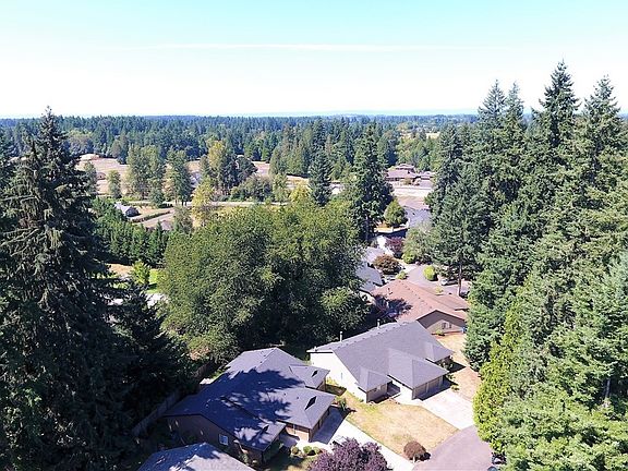 5th image of 15405 NE 181st St