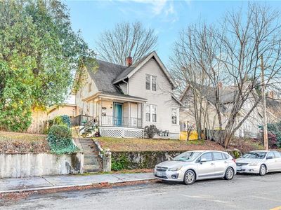 132 Pidge Ave, Pawtucket, RI, 02860