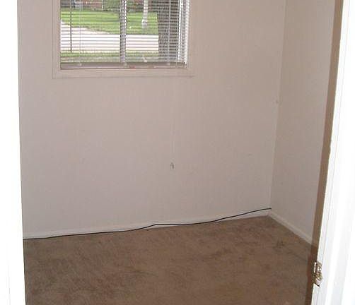 5th image of 1045 Birch Dr