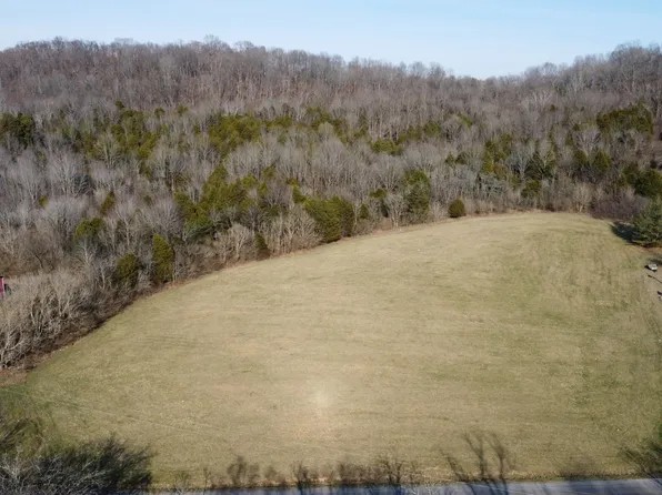 3 Skillet Creek Rd, Hartsville, TN 37074