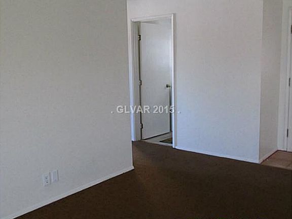5th image of 8855 Spencer St