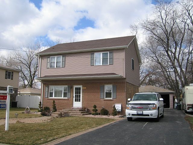 9324 S Sayre