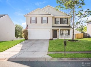 706 Overlook Rd, Lowell, NC 28098