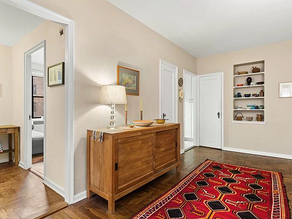 4th image of 55 Park Ter E APT B32