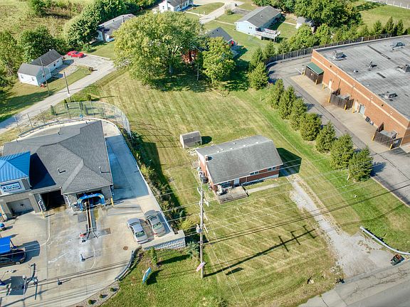 3rd image of 7000 Alexandria Pike