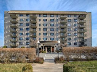 666 Pelham Rd APT 2E, New Rochelle, NY 10805