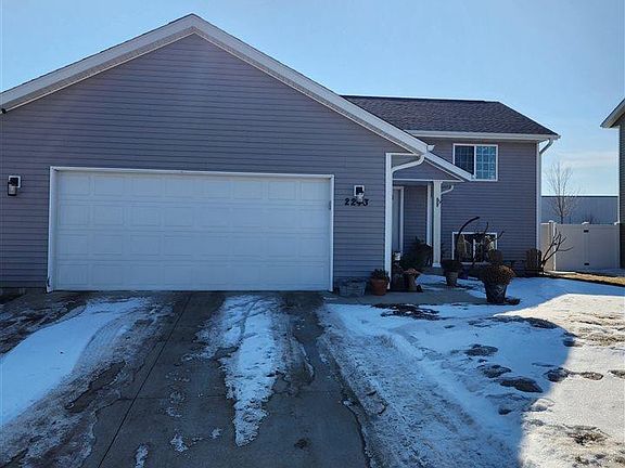 2nd image of 2213 Links St