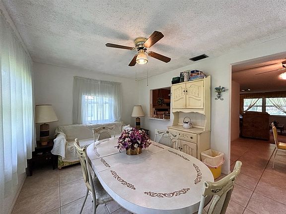 3rd image of 18930 Dvorak Dr