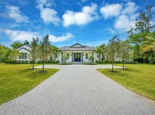 9290 SW 116th St, Miami, FL 33176