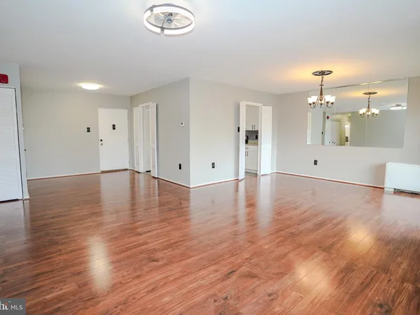 3737 Clarks Ln #304, Baltimore, MD 21215