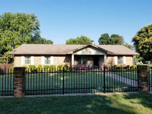 700 S 4th St, Eufaula, OK 74432