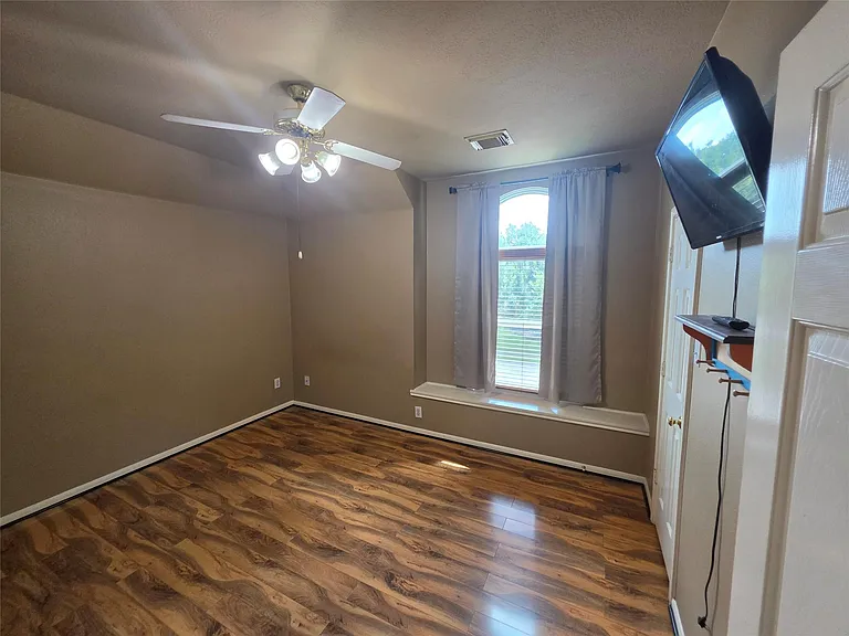 1138 Sussex Trl — Photo 20