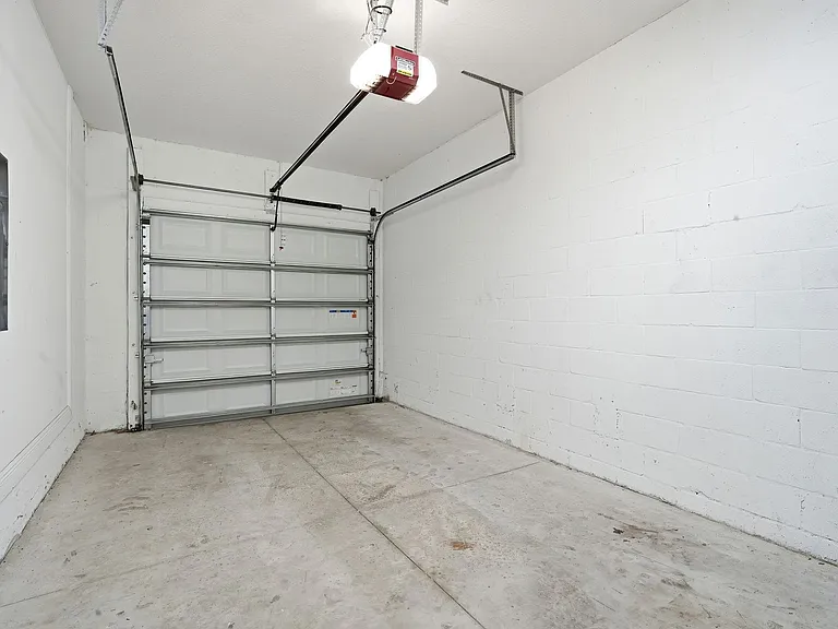 2411 W Fig St #1 — Photo 23
