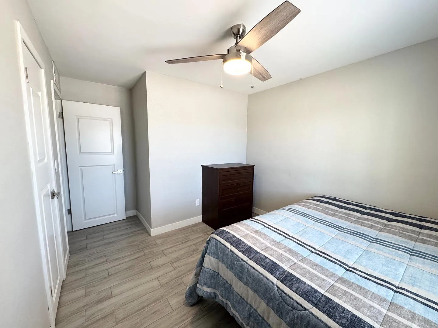 3936 W Nancy Ln - Room 2 — Photo 3